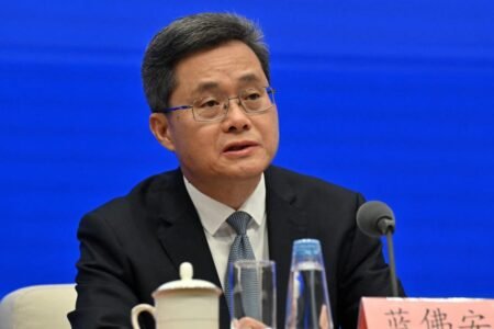 China to Increase Debt Issuance in Bid to Revive Economy